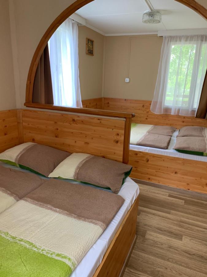Fenyves Family Rooms And Bungalows Hajdúszoboszló Extérieur photo