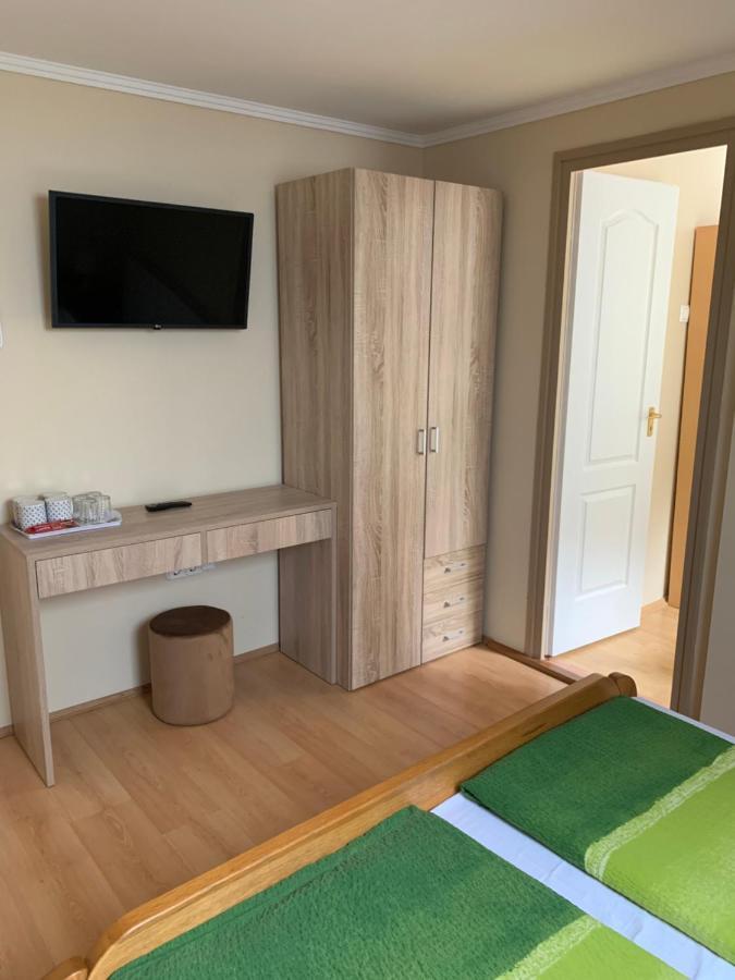 Fenyves Family Rooms And Bungalows Hajdúszoboszló Extérieur photo